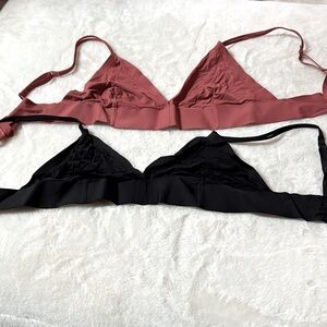 🎀🖤 2 bralettes size M!🖤🎀